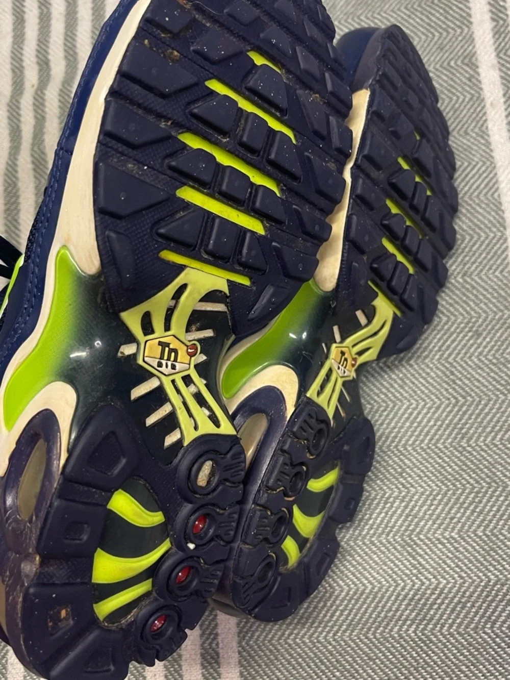 Nike Air Max‎ Plus Midnight Navy Volt Running Shoes